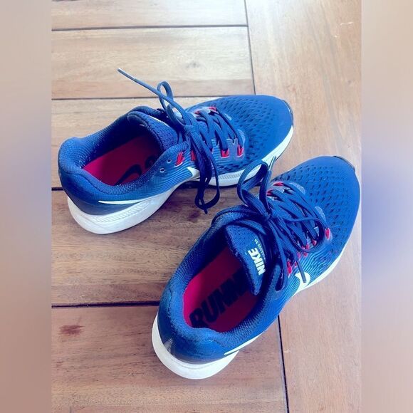 Nike Pegasus Blue Running Shoes; Size 6 - Picture 3 of 9